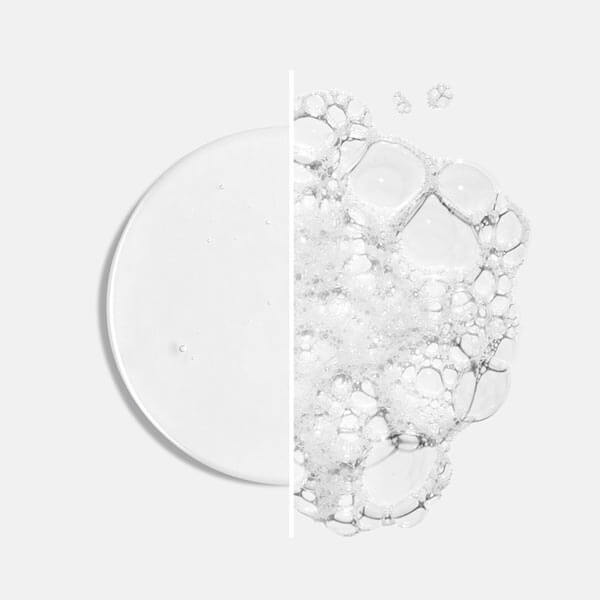 淨無痘清爽洗面凝膠的凝膠質地,清爽無負擔